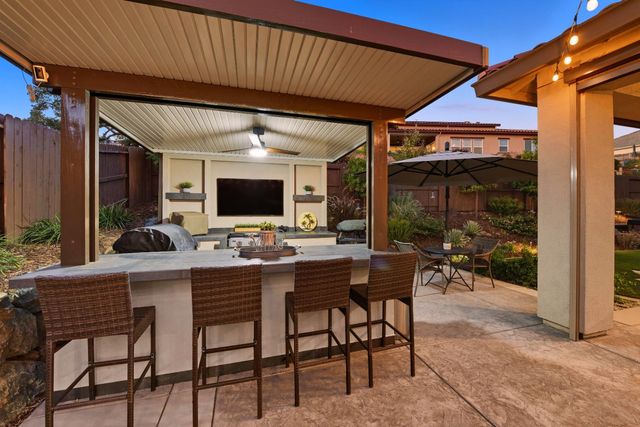 8567 Zinfandel Pkwy, Plymouth, CA 95669