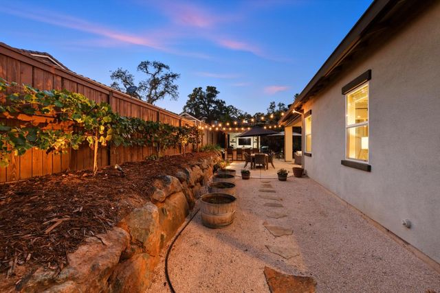 8567 Zinfandel Pkwy, Plymouth, CA 95669