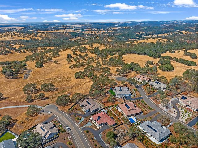 8567 Zinfandel Pkwy, Plymouth, CA 95669