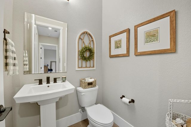 8567 Zinfandel Pkwy, Plymouth, CA 95669