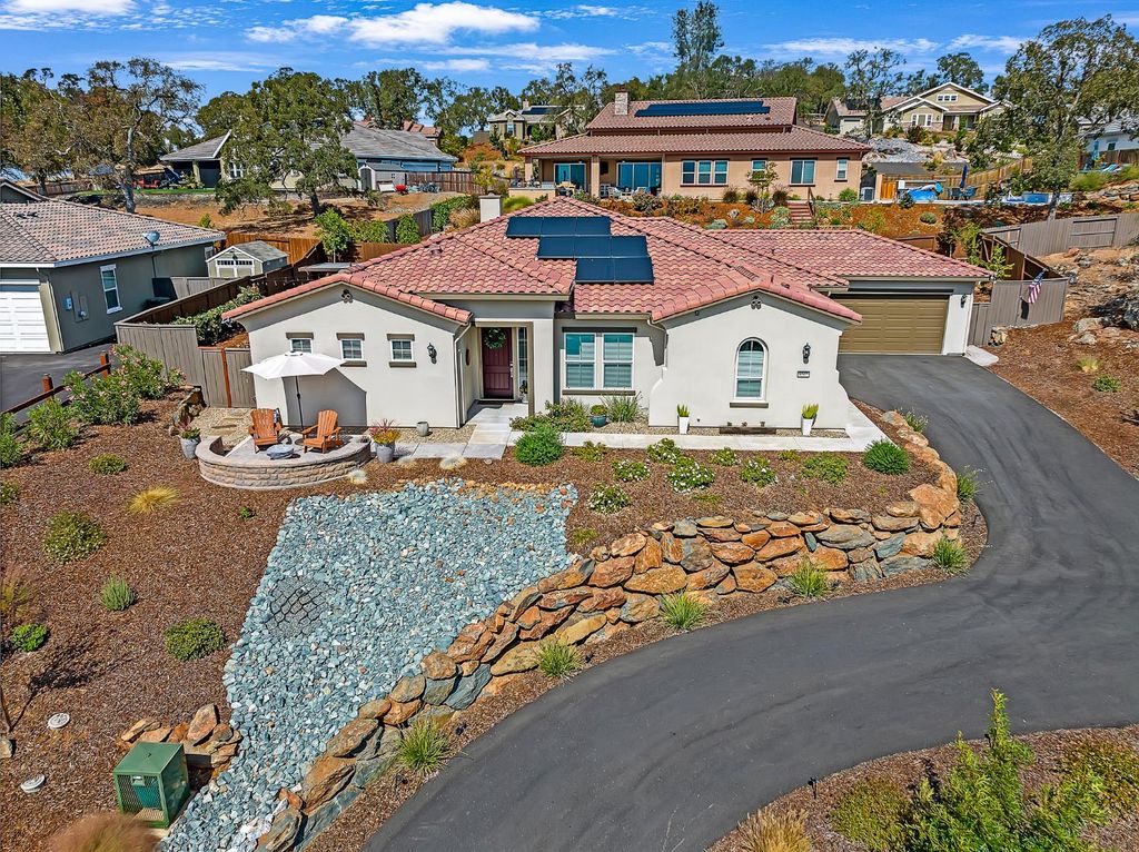 8567 Zinfandel Pkwy, Plymouth, CA 95669