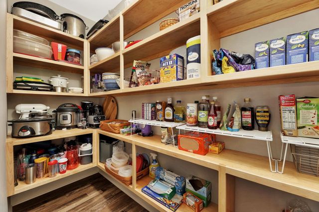 724 E Park Place, Andover, KS 67002