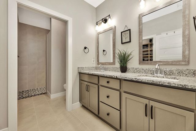 724 E Park Place, Andover, KS 67002