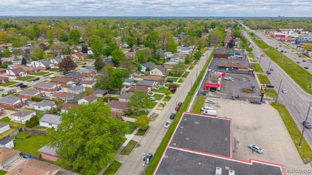6499 Mayburn Street, Dearborn Heights, MI 48127