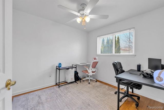 6499 Mayburn Street, Dearborn Heights, MI 48127