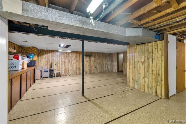 6499 Mayburn Street, Dearborn Heights, MI 48127