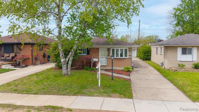 6499 Mayburn Street, Dearborn Heights, MI 48127