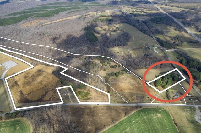 489 Old Jackson Hwy, Loretto, TN 38469