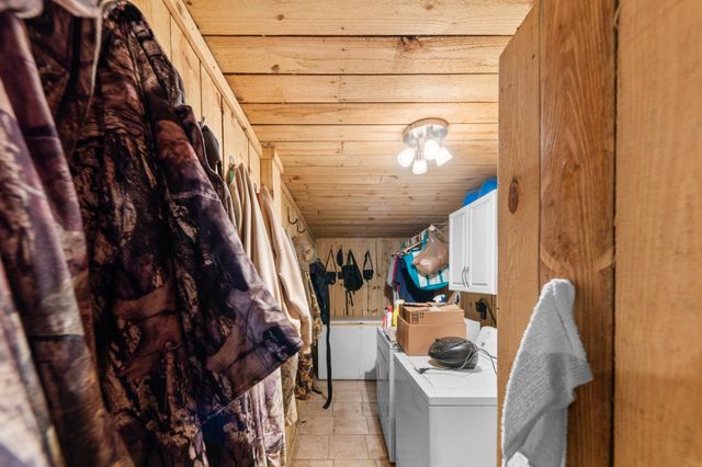 489 Old Jackson Hwy, Loretto, TN 38469