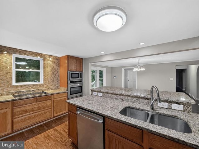 6117 TOWLES MILL RD, Spotsylvania, VA 22551