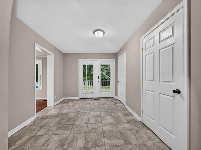 6117 TOWLES MILL RD, Spotsylvania, VA 22551