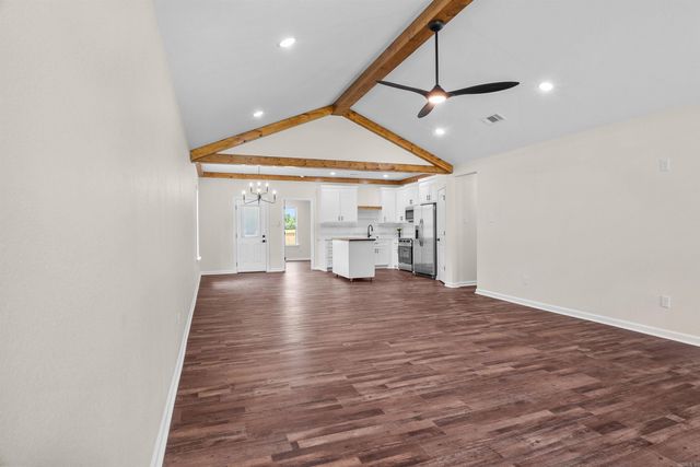 109 E florida Street, Beebe, AR 72012