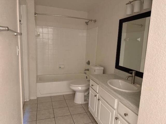 15025 Michelangelo Boulevard 102, Delray Beach, FL 33446