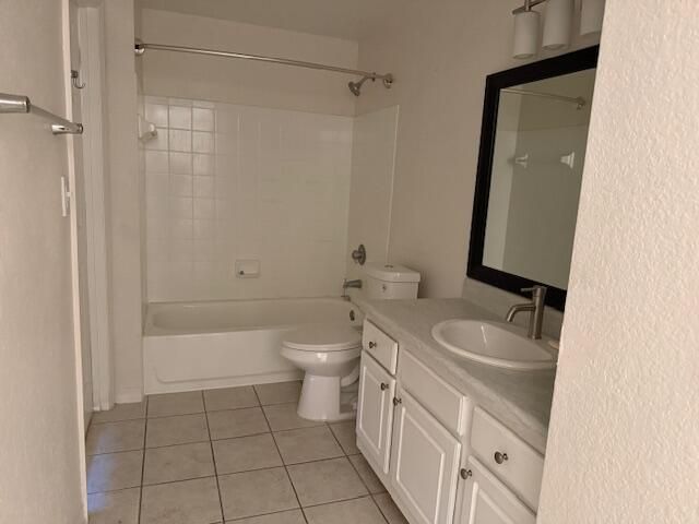 15025 Michelangelo Boulevard 102, Delray Beach, FL 33446
