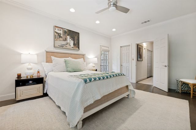 7043 Inwood Road, Dallas, TX 75209