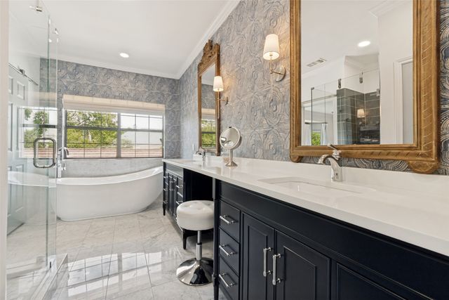 7043 Inwood Road, Dallas, TX 75209