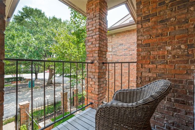 7043 Inwood Road, Dallas, TX 75209