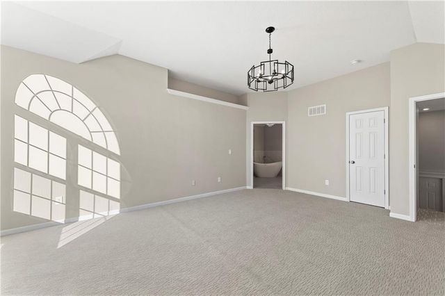 10118 Miller Lane, Kansas City, KS 66109