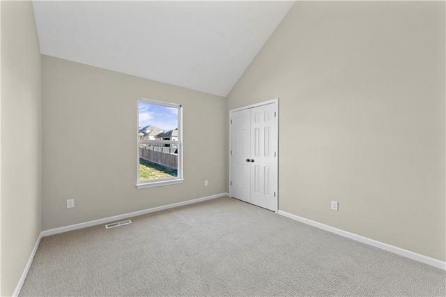 10118 Miller Lane, Kansas City, KS 66109