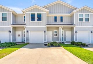 1578 Iroquois Ct, Pensacola, FL 32534