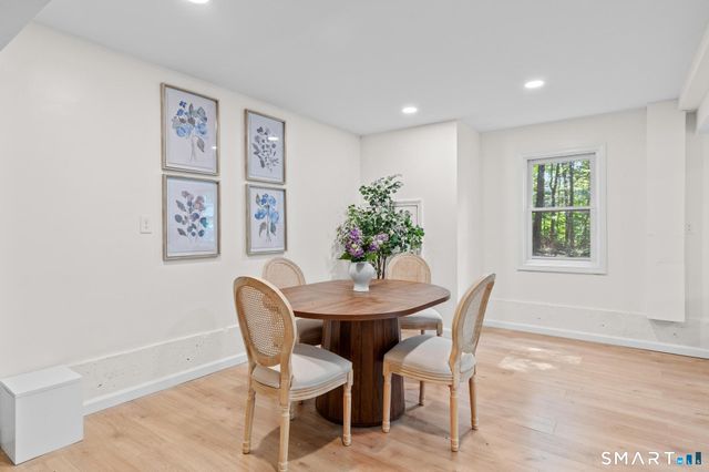 17 Ireland Drive, Coventry, CT 06238