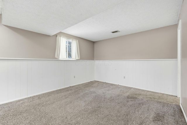 7330 Woodlow Drive, Reynoldsburg, OH 43068