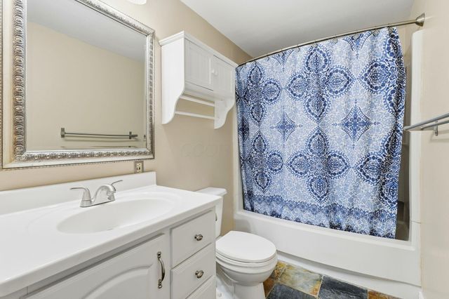 7330 Woodlow Drive, Reynoldsburg, OH 43068