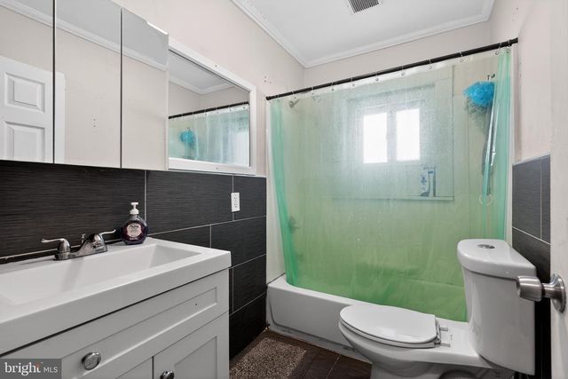 52 LAWSON AVE, Claymont, DE 19703