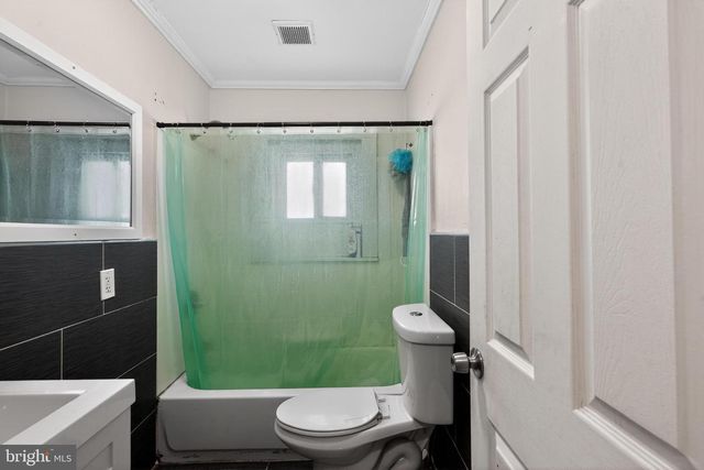 52 LAWSON AVE, Claymont, DE 19703