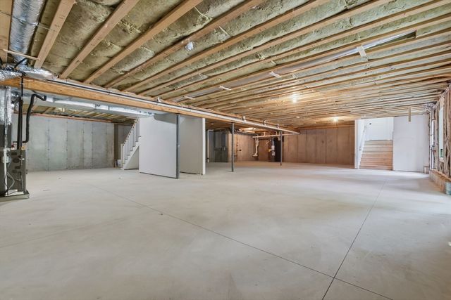 11 Betsy Lane, Rowley, MA 01969