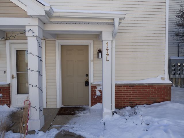 144 Bertram Drive L, Yorkville, IL 60560