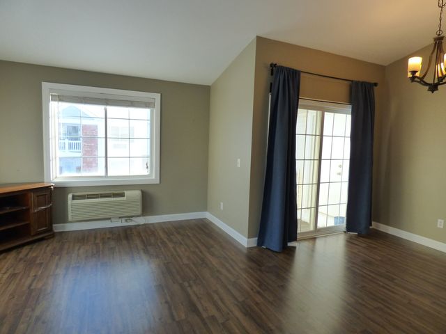 144 Bertram Drive L, Yorkville, IL 60560