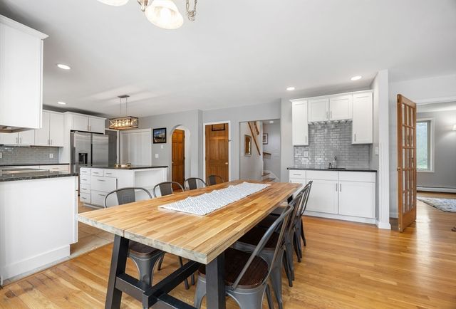 16 Ellisville Rd, Plymouth, MA 02360