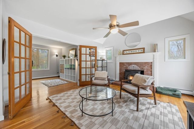 16 Ellisville Rd, Plymouth, MA 02360