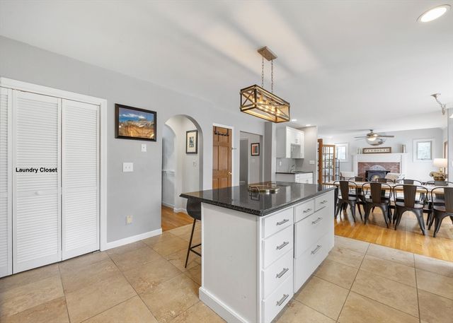 16 Ellisville Rd, Plymouth, MA 02360