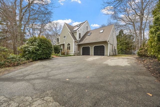 16 Ellisville Rd, Plymouth, MA 02360