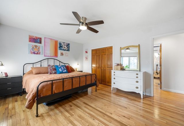 16 Ellisville Rd, Plymouth, MA 02360