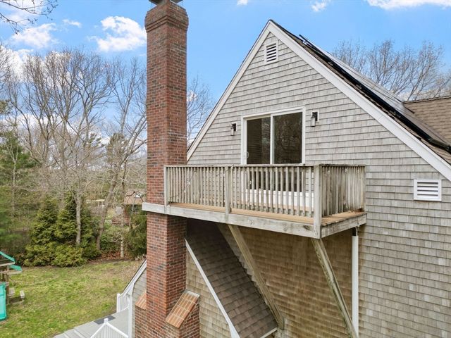 16 Ellisville Rd, Plymouth, MA 02360