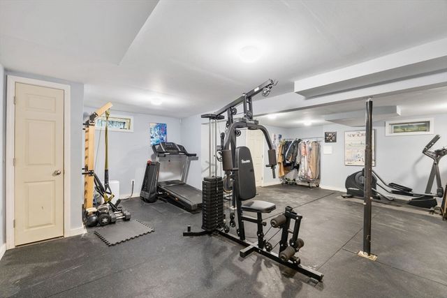16 Ellisville Rd, Plymouth, MA 02360