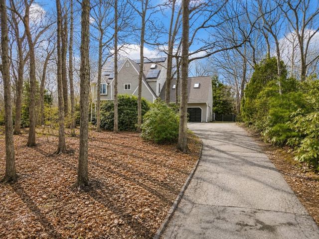 16 Ellisville Rd, Plymouth, MA 02360