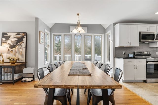 16 Ellisville Rd, Plymouth, MA 02360