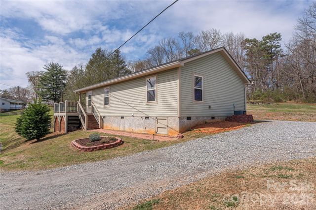 20 Golden Tree Lane, Asheville, NC 28806