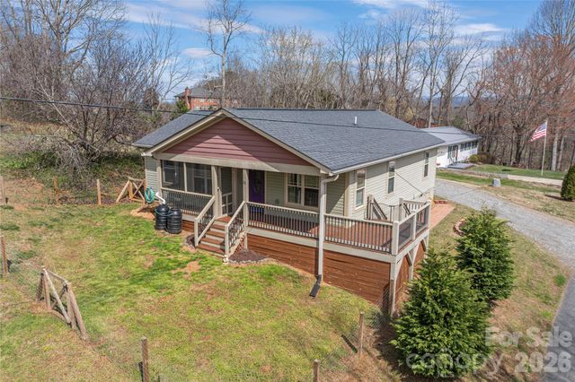 20 Golden Tree Lane, Asheville, NC 28806