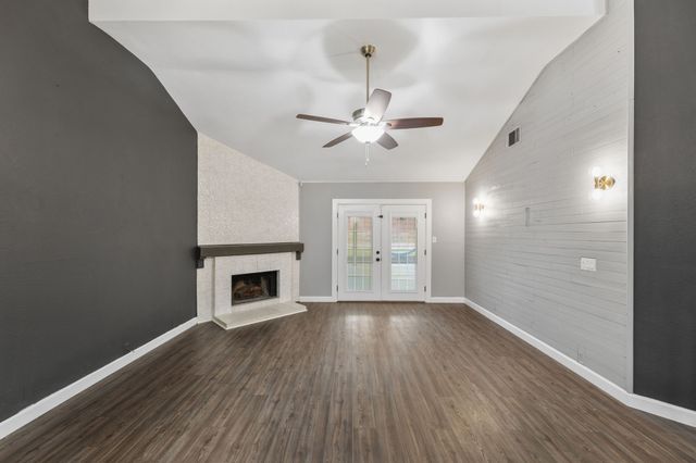 8616 Tumbleweed Drive, Cross Roads, TX 76227