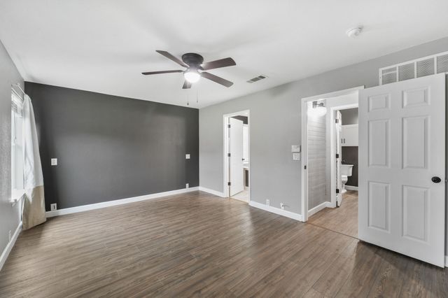 8616 Tumbleweed Drive, Cross Roads, TX 76227