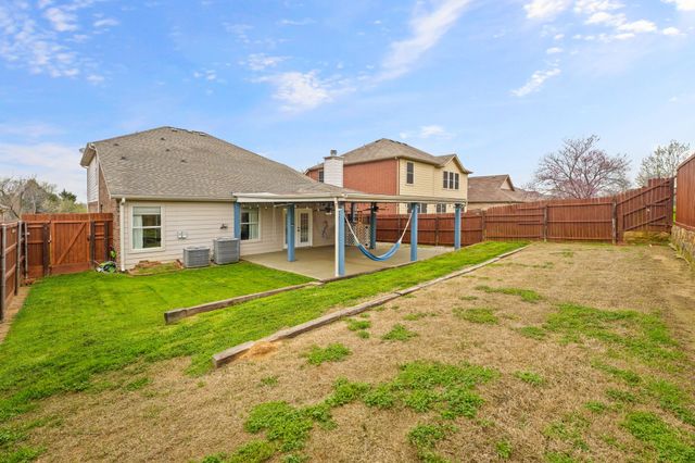 8616 Tumbleweed Drive, Cross Roads, TX 76227