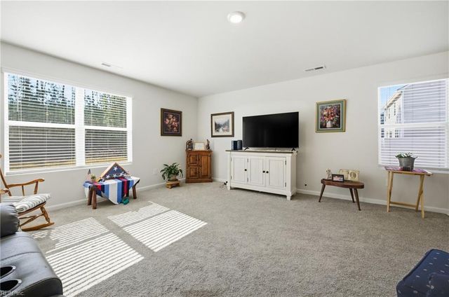 236 Landview LN, Franklin, VA 23851