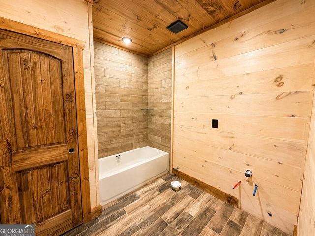 340 S Old Aska Road, Blue Ridge, GA 30513