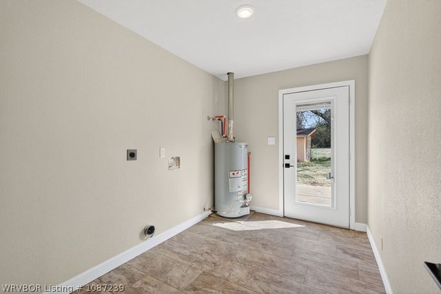 3928 Highway 59, Van Buren, AR 72956