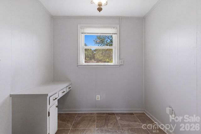 1480 21st Street NE, Hickory, NC 28601